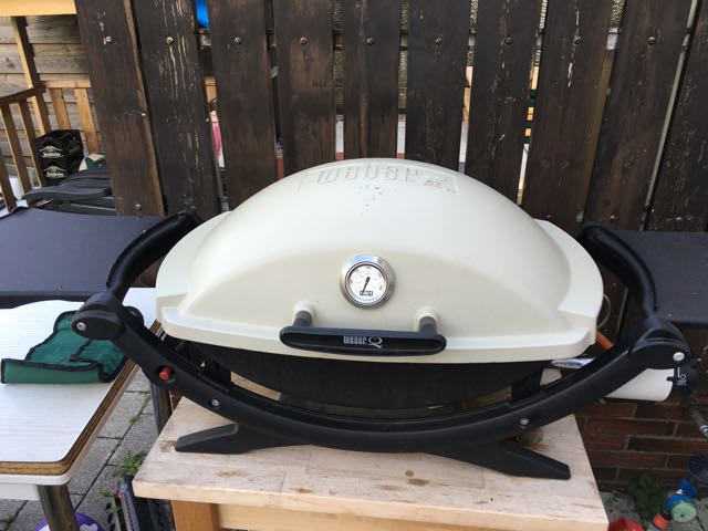 WeberQ 200 mit Thermometer